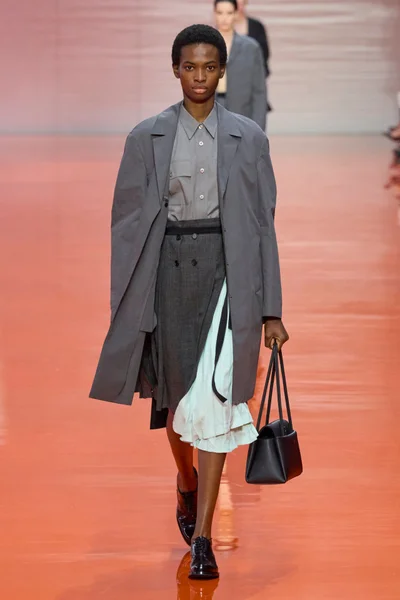 Look 35